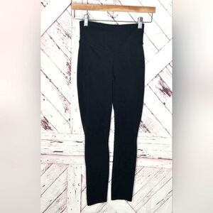 The North Face UPF 40+ Cropped Legging